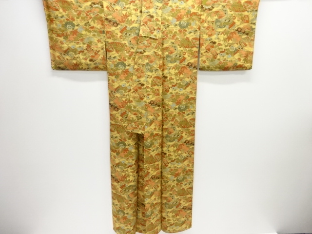  地紙に菊楓模様小紋着物